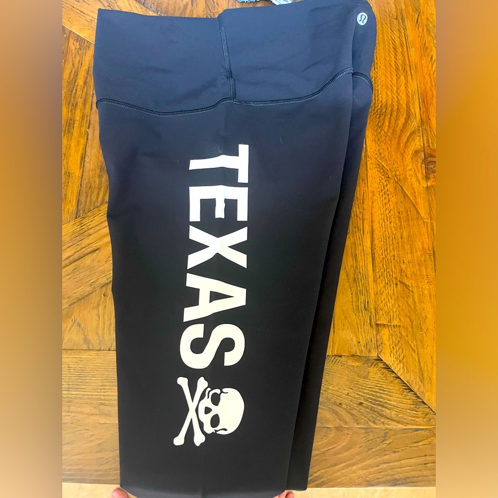 Texas Soulcycle Lululemon Capri Pants Size 10